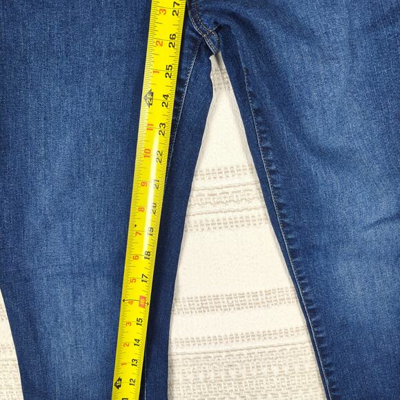 Gap Mid Rise Straight Jeans Medium Wash Raw Hem Size 28-6R - Picture 5 of 8